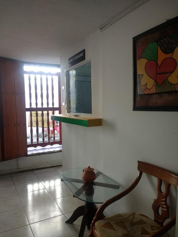 Hostal Fareb Картахена Экстерьер фото